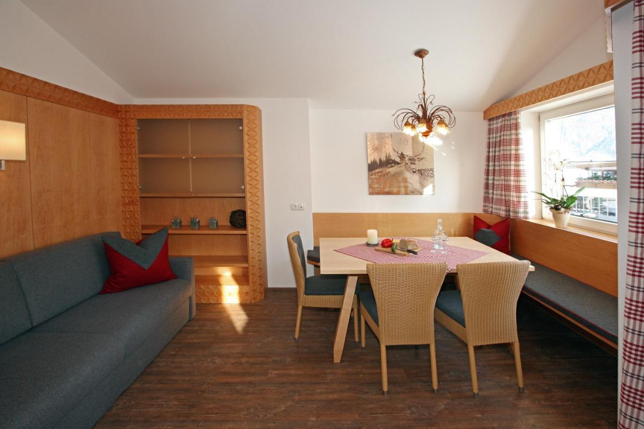 Appartements Alpenkristall Zell am Ziller Habitación foto